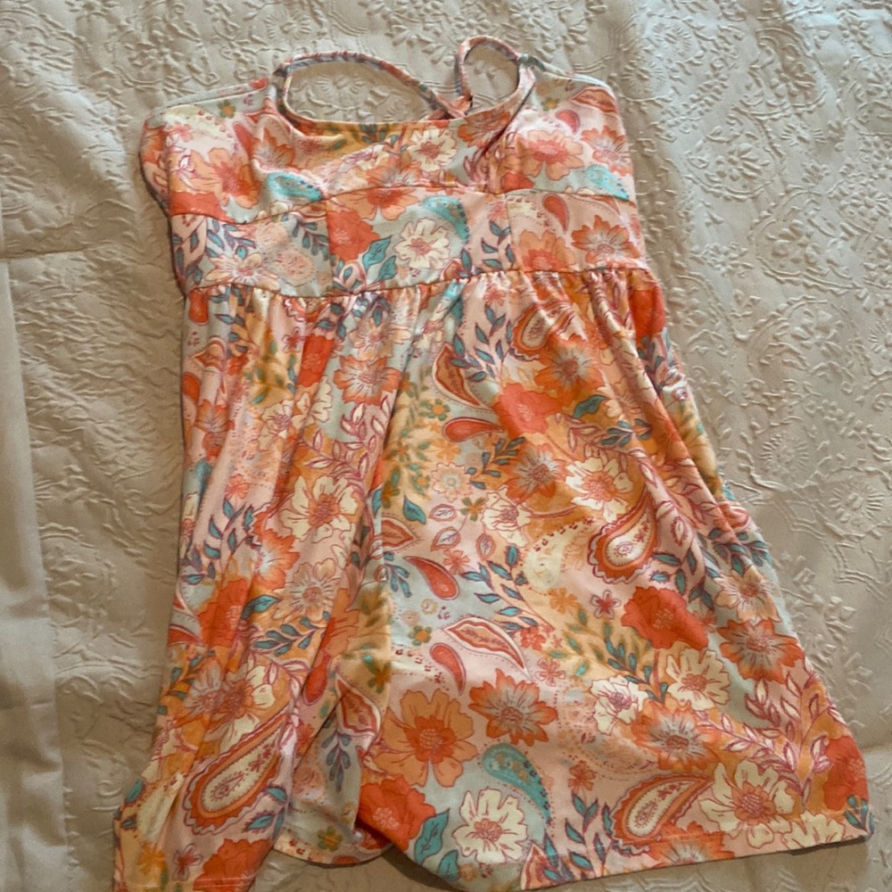 Romper, crosses in the back